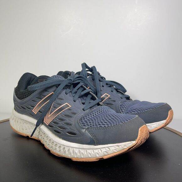 New Balance Trail Running Shoes Womens Size 8 Blue Pink Response 1.0 - Picture 2 of 12